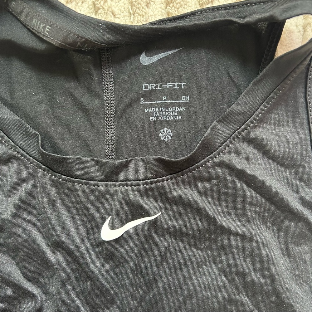 Nike Black Racerback Performance Tank - Picture 3 of 4
